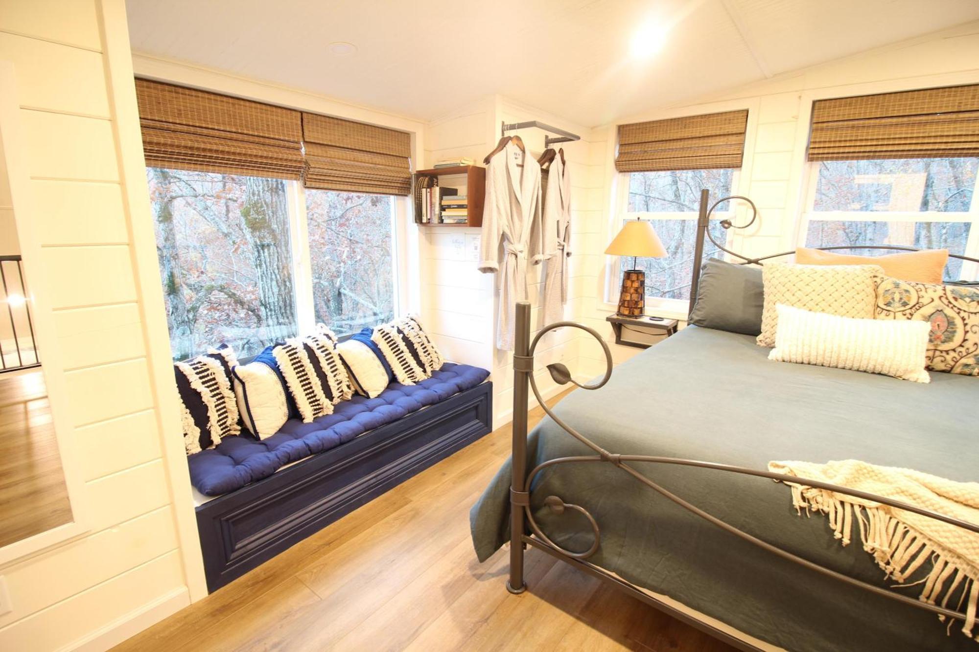 Вилла Secluded Treehouse In The Woods - Tree Hugger Hideaway Брэнсон Экстерьер фото
